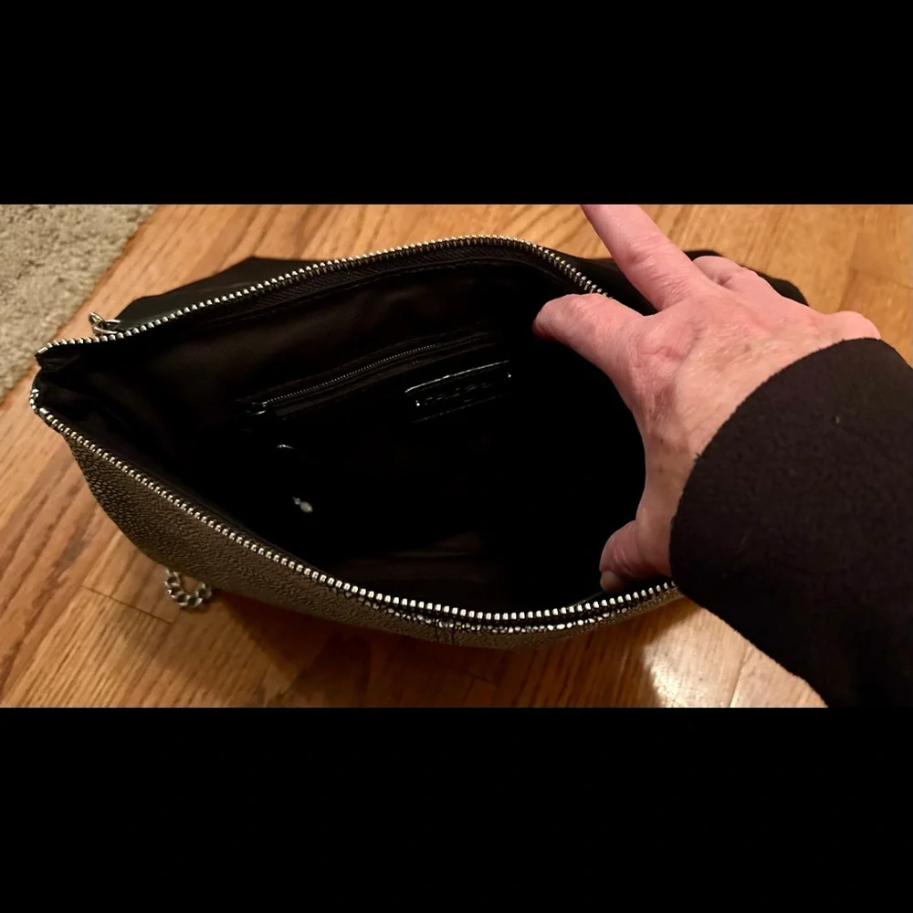 Unisex messenger type bag, stingray/orng, HALOGEN - Picture 5 of 7
